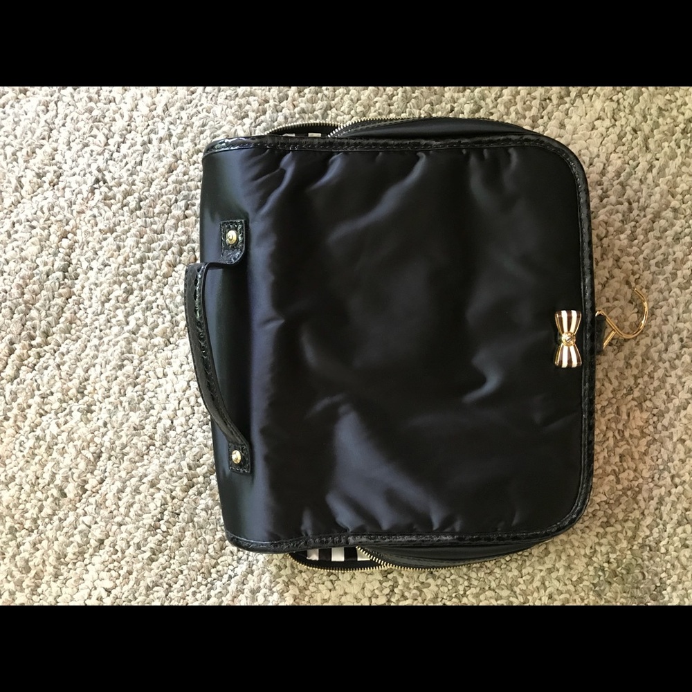 Henri Bendel toiletry hanging bag